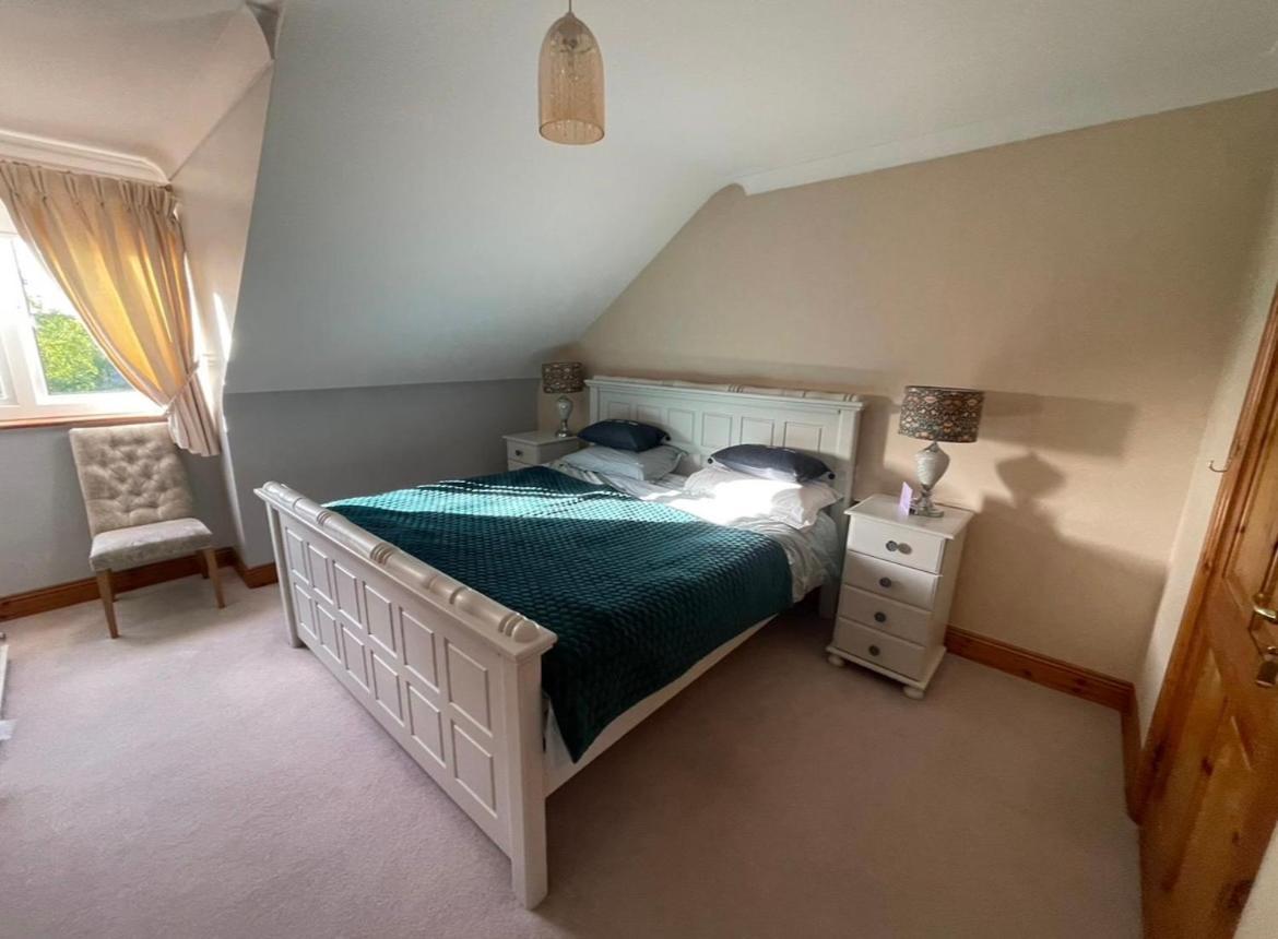 Cosy Rooms In A Stone Cottage Salthill Exterior foto